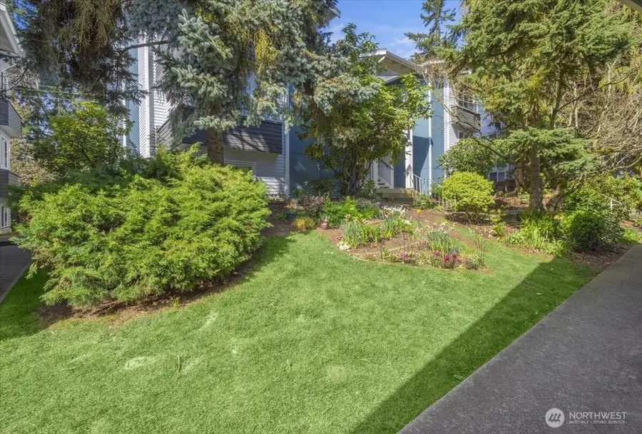 915 N 163rd Street #C17, Shoreline, WA 98133 - #3