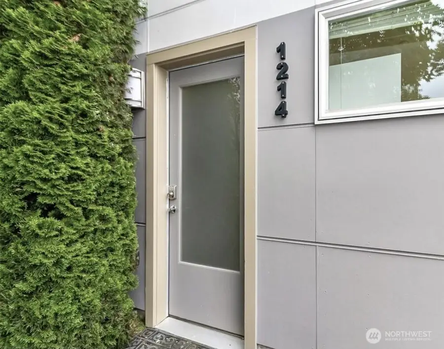 1214 N Northgate Way, Seattle, WA 98133 - #2