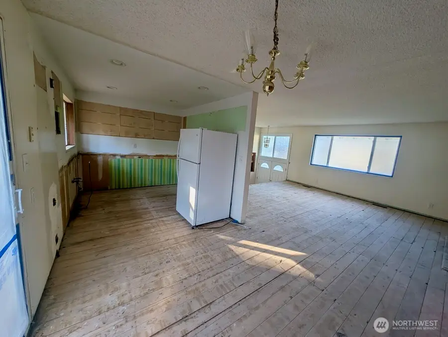 22508 51st Avenue W, Mountlake Terrace, WA 98043 - #2