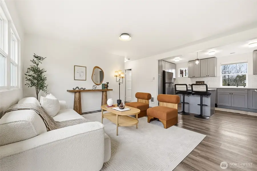 6005 21st Street Sw, Seattle, WA 98106 - #3