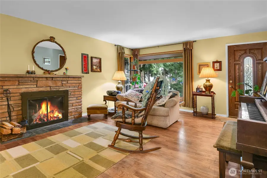 18703 50th Avenue Ne, Lake Forest Park, WA 98155 - #2