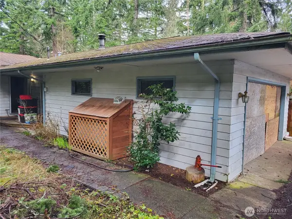 3595 Boundary Trail Nw, Bremerton, WA 98312
