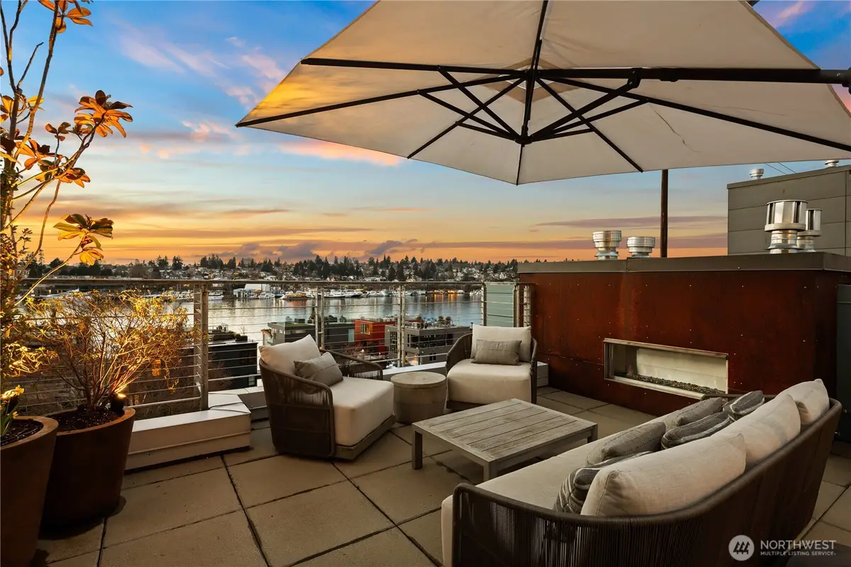 2832 Fairview Avenue E, Seattle, WA 98102 - #1