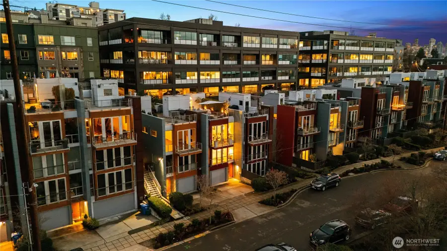 2832 Fairview Avenue E, Seattle, WA 98102 - #2