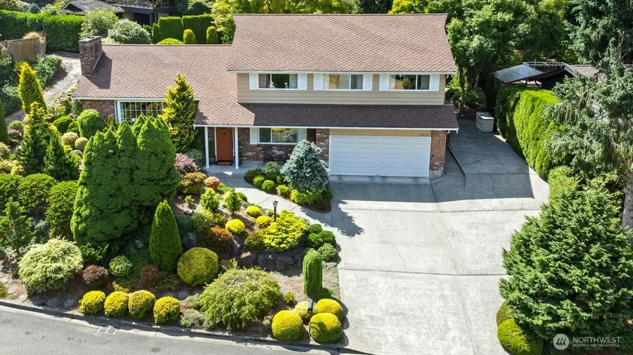 19225 51st Avenue Ne, Lake Forest Park, WA 98155 - #2