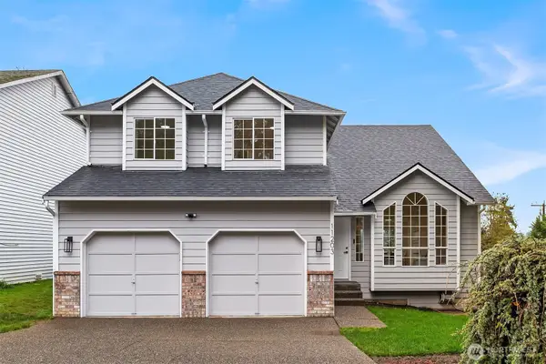 11203 SE 237th Place, Kent, WA 98031