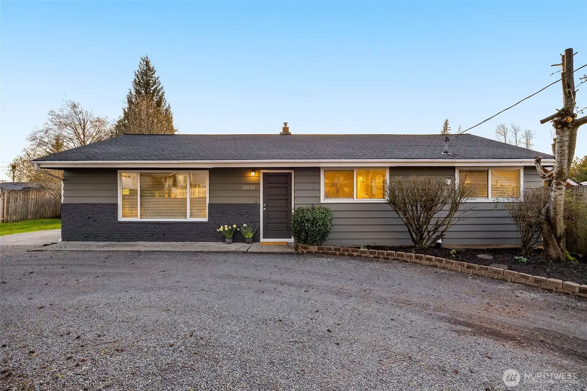 12621 156th Avenue Se, Renton, WA 98059 - #1