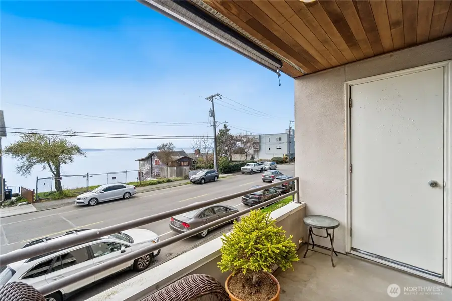4222 Beach Drive Sw #202, Seattle, WA 98116 - #2