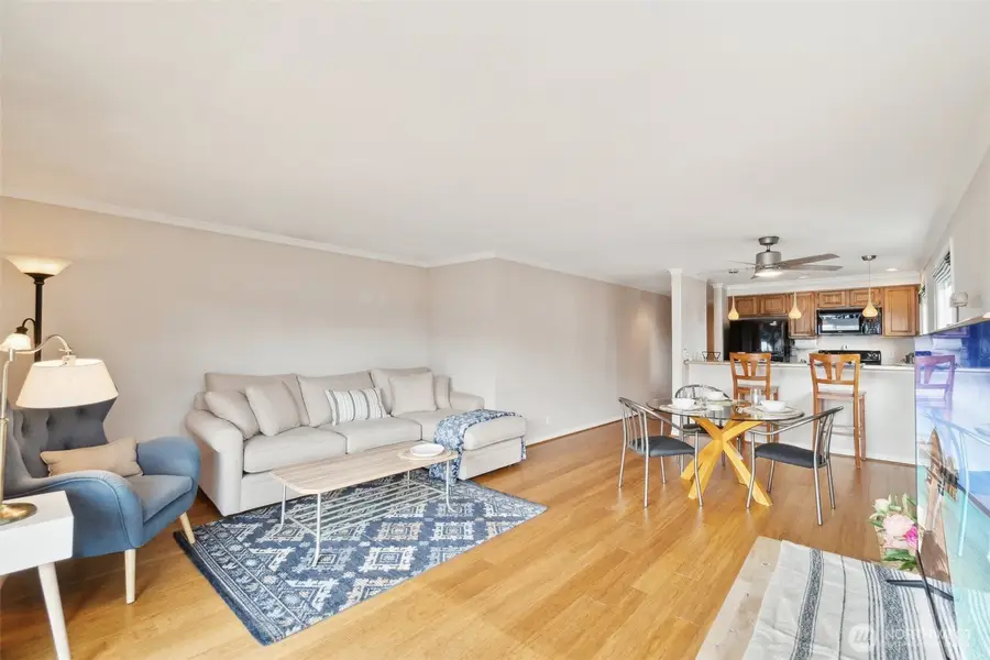 4222 Beach Drive Sw #202, Seattle, WA 98116 - #3