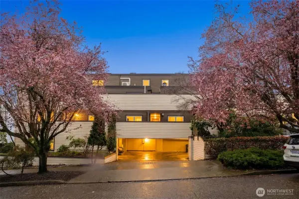 2219 14th Avenue W #202, Seattle, WA 98119