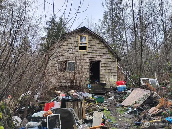 611 E Daniels Road, Shelton, WA 98584