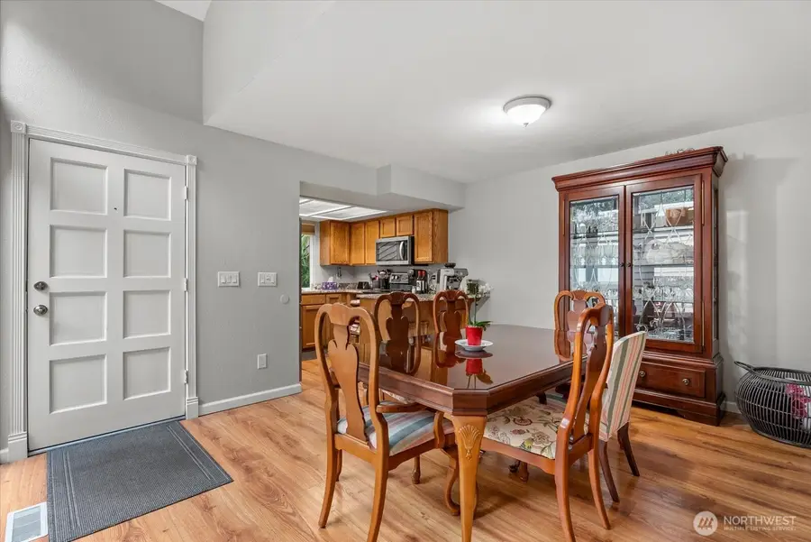 25412 213th Place Se, Maple Valley, WA 98038 - #3