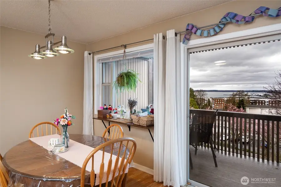 924 N Garden Street #201, Bellingham, WA 98225 - #2