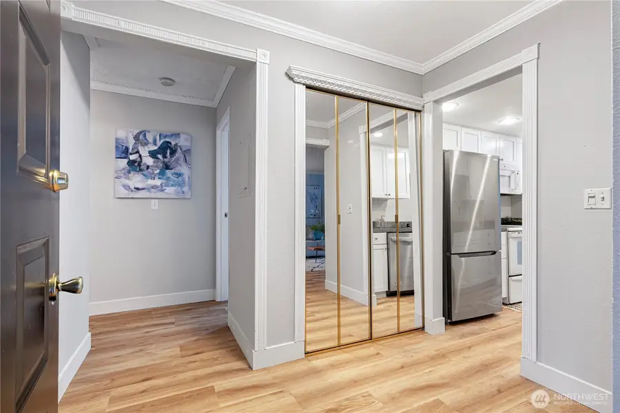 10401 NE 32nd Place #A101, Bellevue, WA 98004 - #2