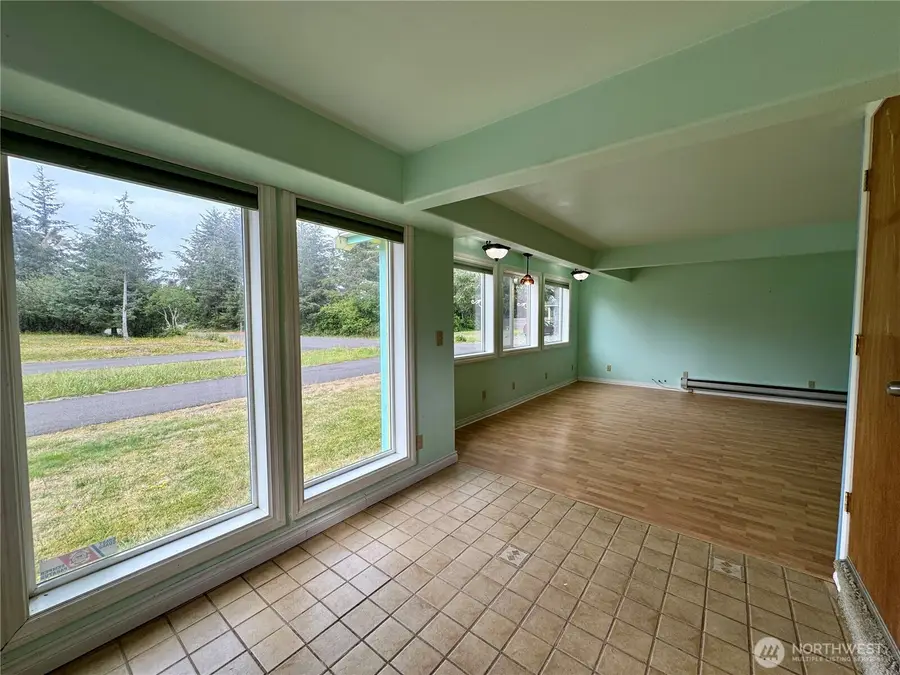 111 Vela Street Sw, Ocean Shores, WA 98569 - #2