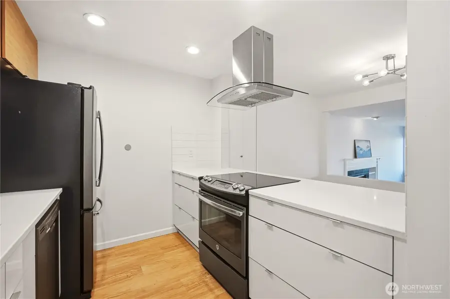 3505 W Government Way #206, Seattle, WA 98199 - #3