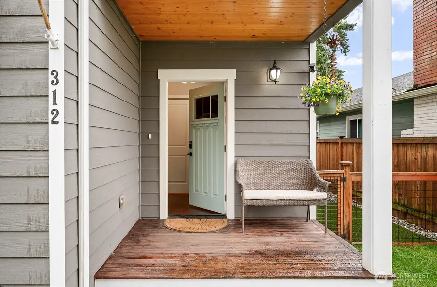 312 S French Avenue, Arlington, WA 98223 - #2