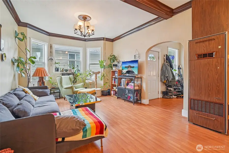 3913 S Edmunds Street, Seattle, WA 98118 - #2