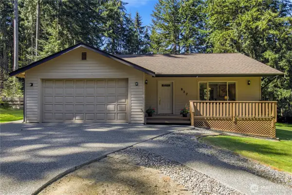 827 Illahee Drive, Fox Island, WA 98333
