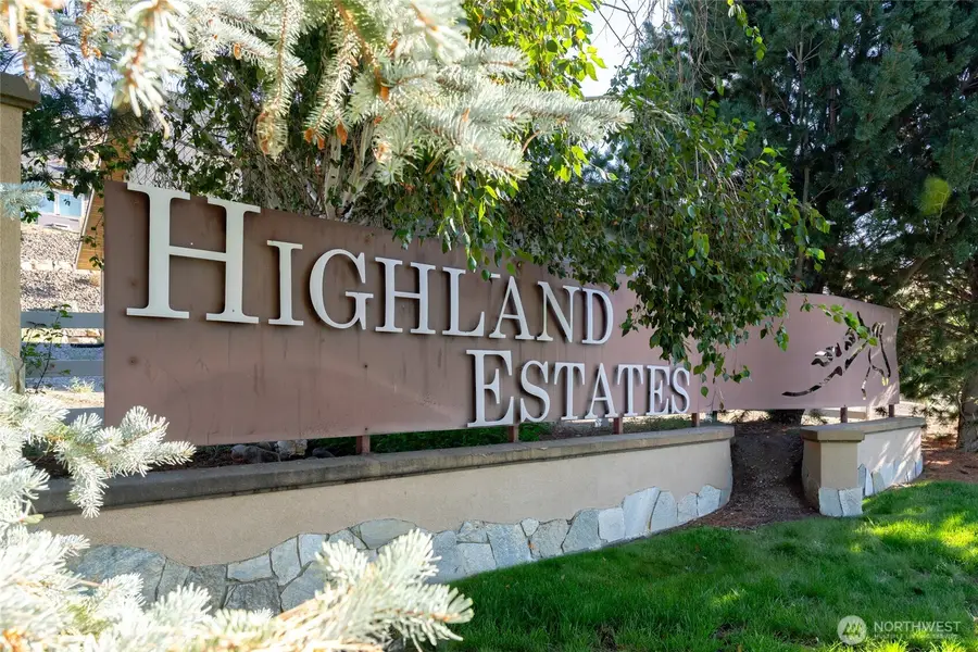 3223 Martin Place #11, East Wenatchee, WA 98802 - #2