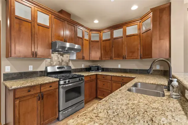 14819 35th Avenue W #6, Lynnwood, WA 98087