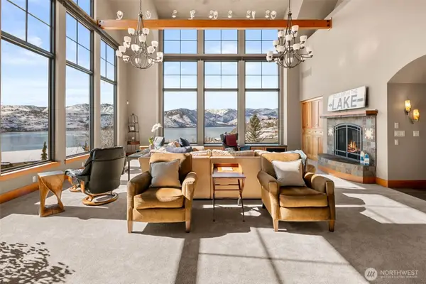 232 Crystal Drive, Chelan, WA 98816