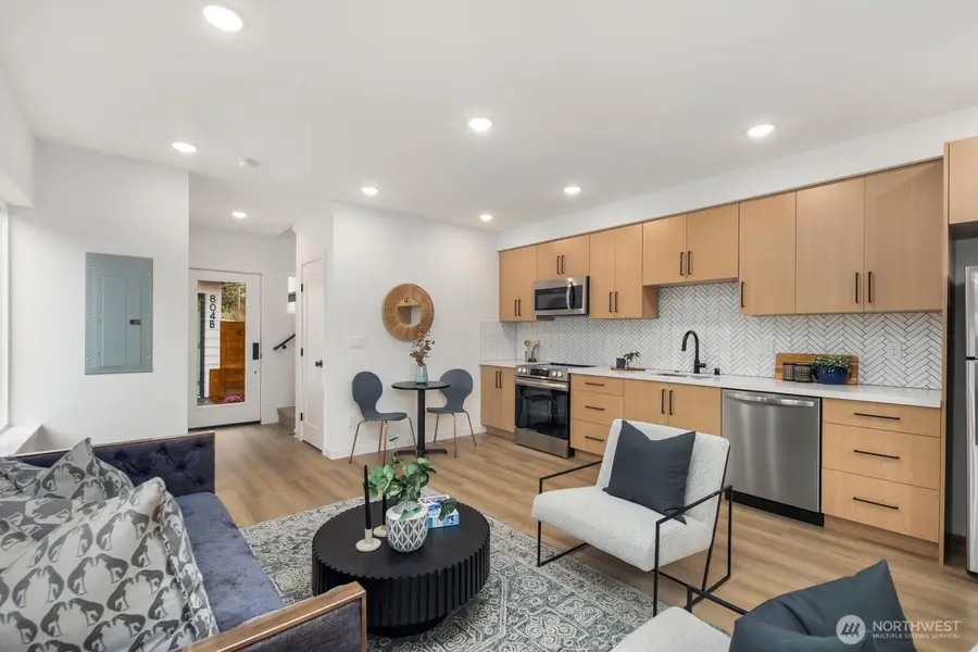 806 S Rose Street, Seattle, WA 98108 - #2