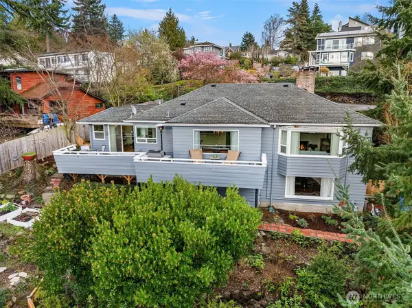 15828 25th Avenue Sw, Burien, WA 98166