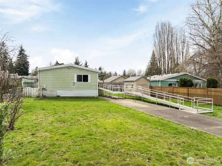 2119 S 252nd Street, Des Moines, WA 98198 - #2