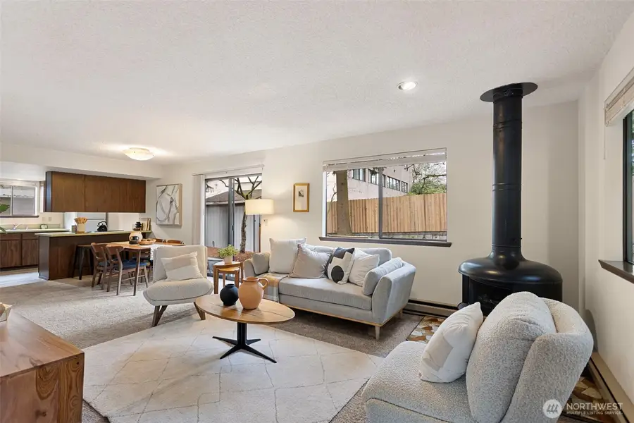 9545 Interlake Avenue N, Seattle, WA 98103 - #3