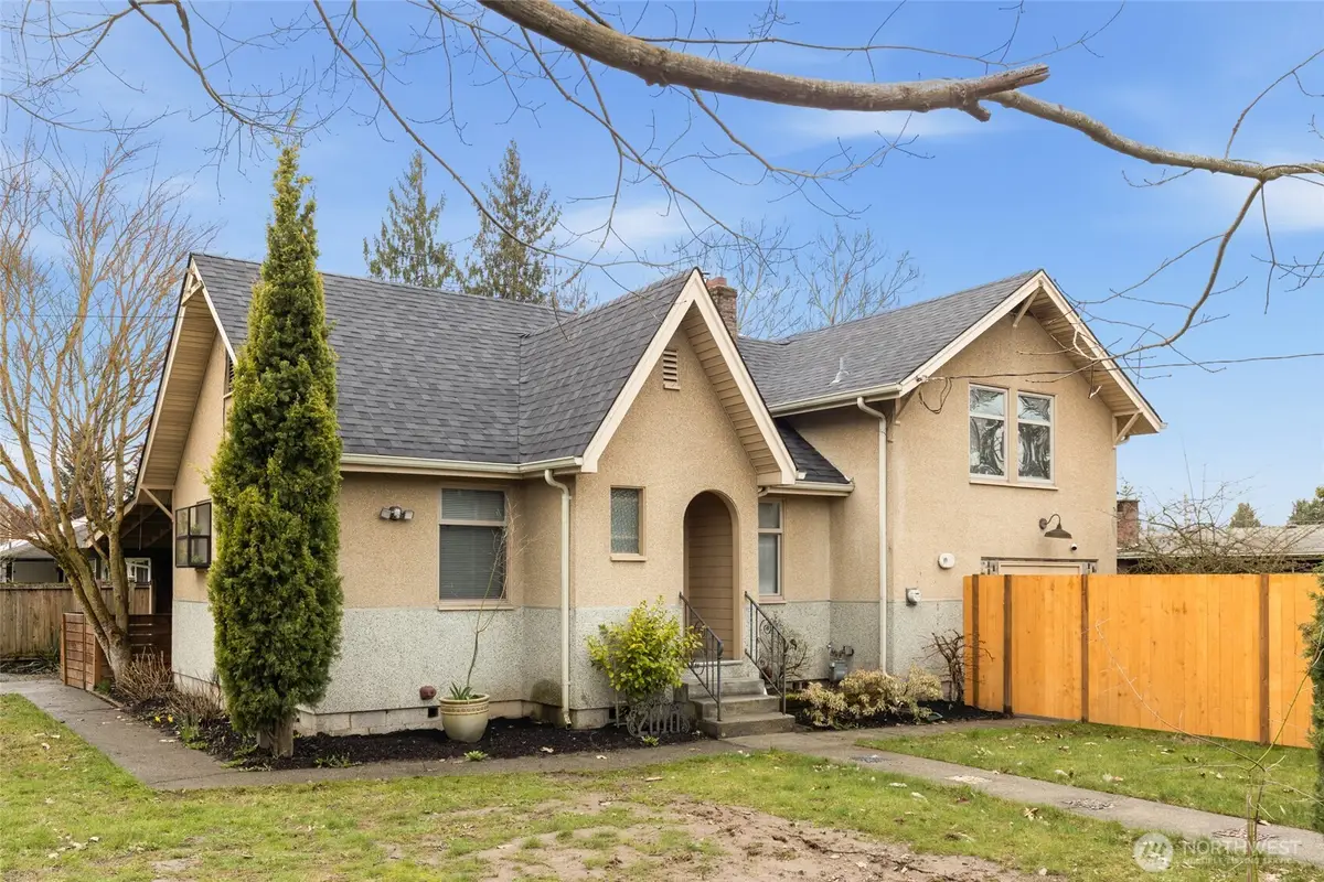 2010 13th Avenue Nw, Puyallup, WA 98371 - #1