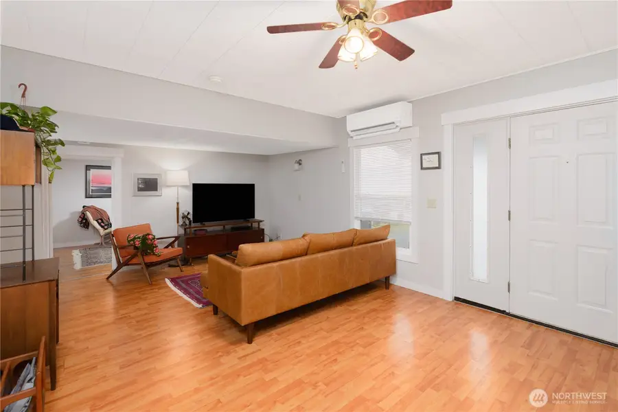 1031 W Glenwood St, Port Angeles, WA 98363 - #3