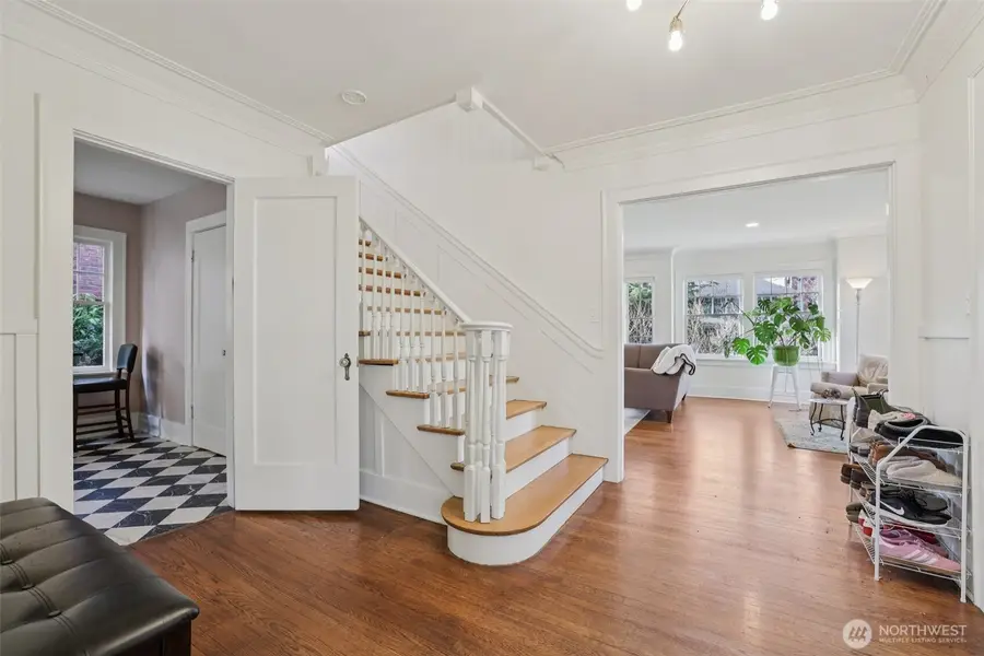 5230 16th Avenue Ne, Seattle, WA 98105 - #2