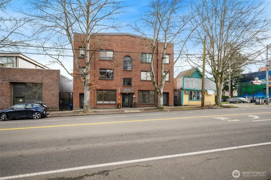 8008 Greenwood Avenue N, Seattle, WA 98103 - #2