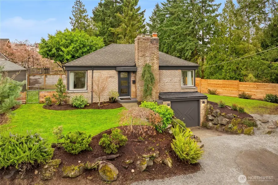 3911 SW Forest Street, Seattle, WA 98116 - #2