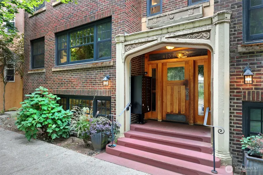 525 16th Avenue E #102, Seattle, WA 98112 - #2