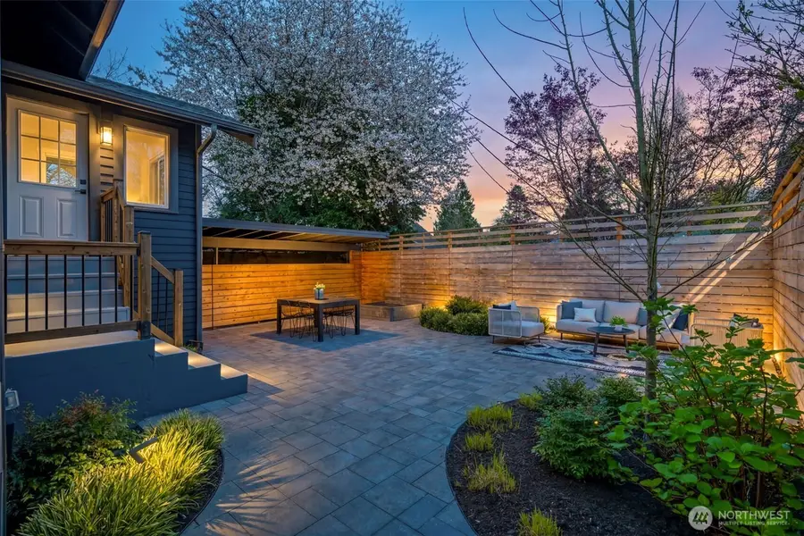 328 26th Avenue, Seattle, WA 98122 - #2