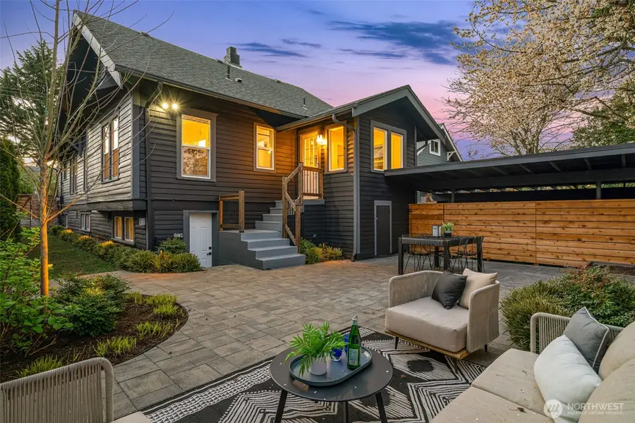 328 26th Avenue, Seattle, WA 98122 - #3