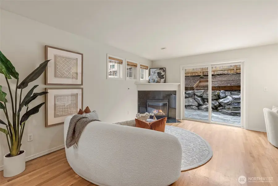 12315 10th Place Ne #A, Seattle, WA 98125 - #3