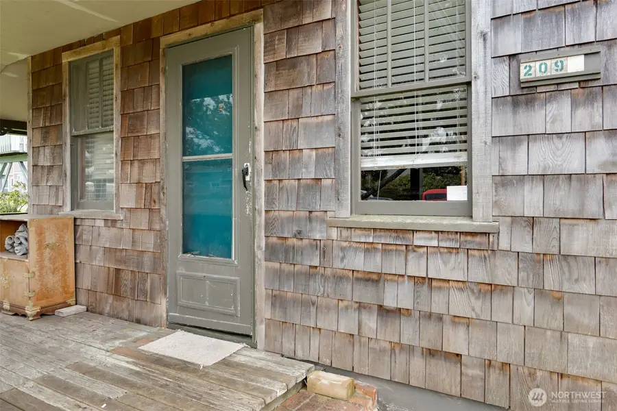 209 5th Street Ne, Long Beach, WA 98631 - #3