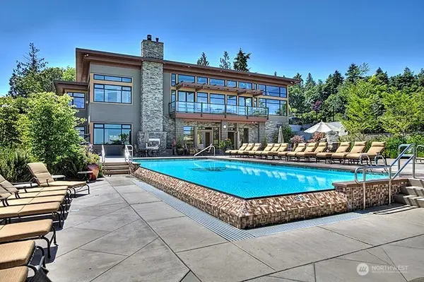 51 Pine Street #201, Edmonds, WA 98020