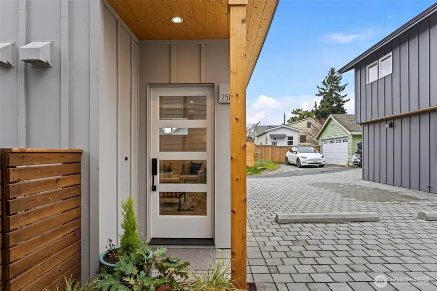 2510 NW 80th Street, Seattle, WA 98117 - #2