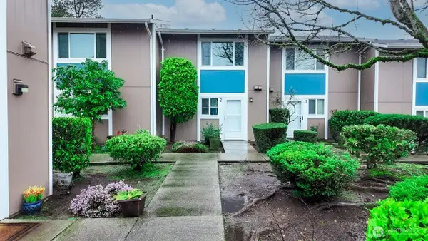 10601 SE 252nd Street #O2, Kent, WA 98030