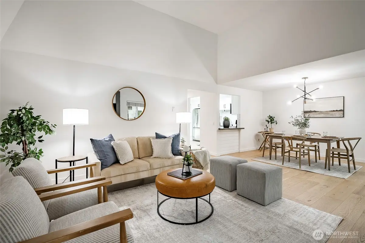 1607 102nd Place Ne #D1, Bellevue, WA 98004 - #1