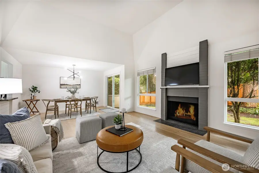 1607 102nd Place Ne #D1, Bellevue, WA 98004 - #3