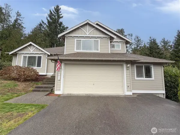 8412 NW Jeatran Place, Silverdale, WA 98383