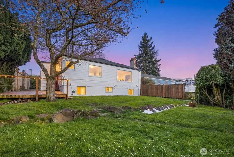 6023 35th Avenue Sw, Seattle, WA 98126 - #2