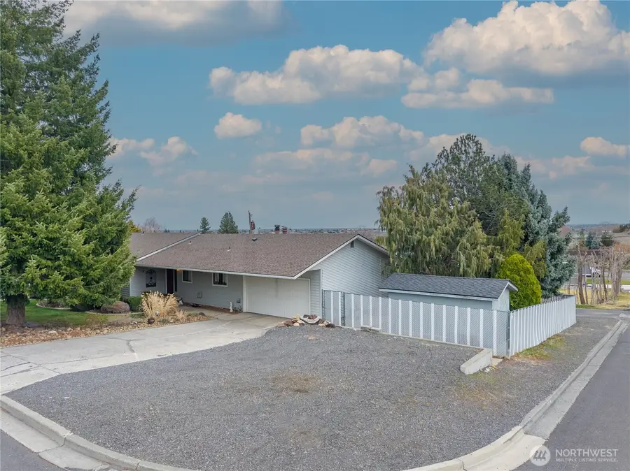 914 Roosevelt Boulevard, Ephrata, WA 98823 - #2