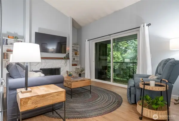 17514 151st Avenue Se #I-15, Renton, WA 98058