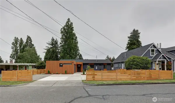 1324 N Hawthorne Street, Tacoma, WA 98406